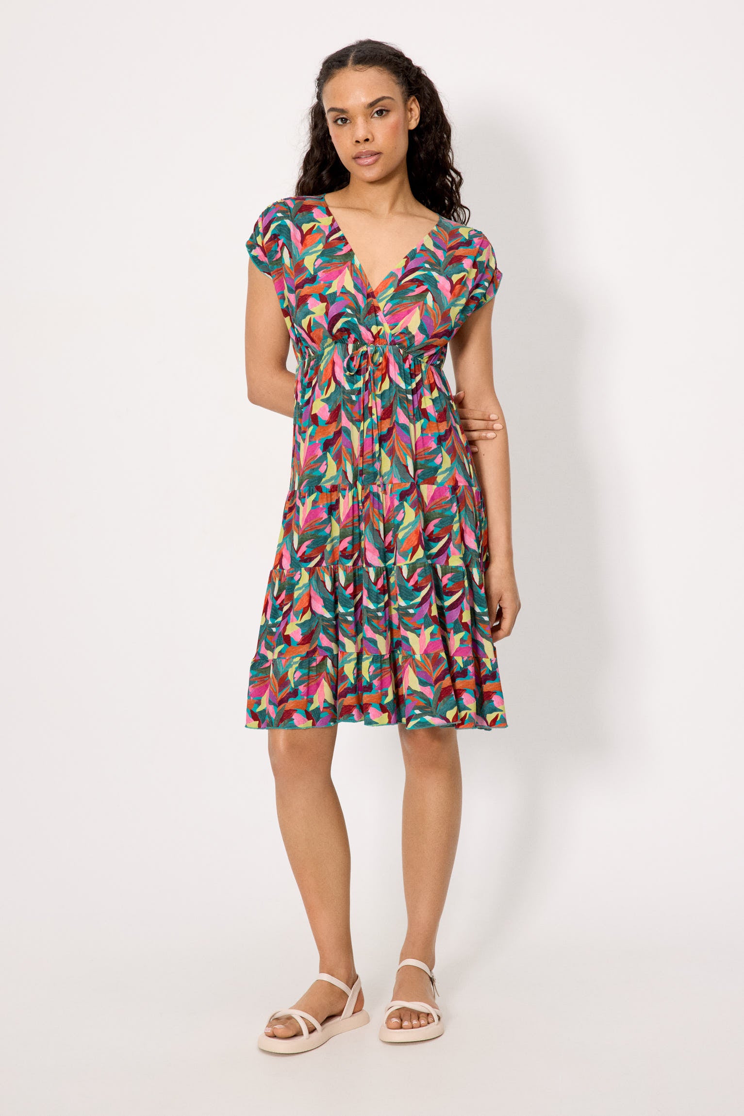 86256-vestido-mujer-verano-manga-corta-trabillas-estampado