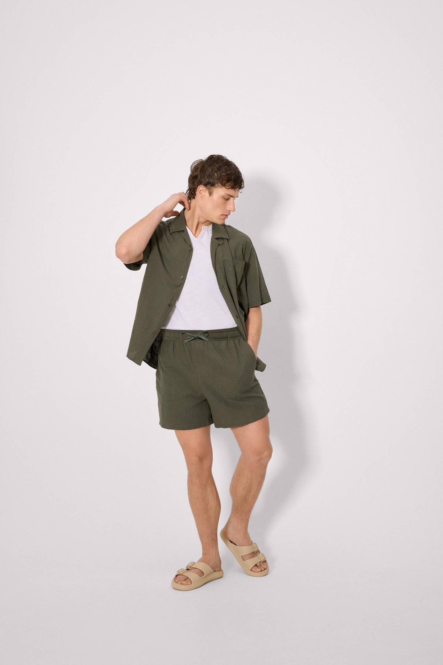 Chanclas hebilla beige