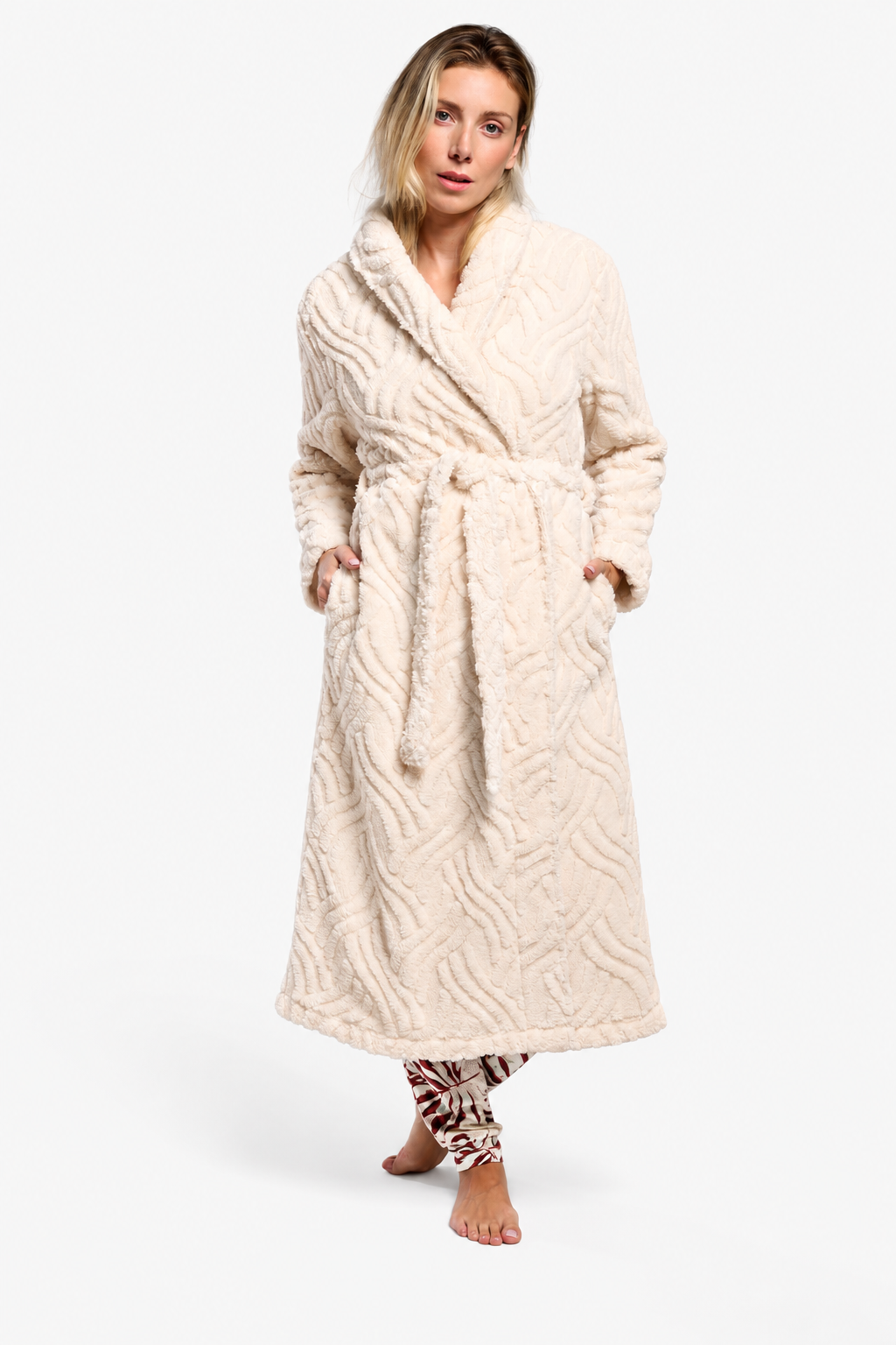 Bata larga polar borreguito donna blanca con textura marfil